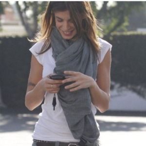 Meet your Posher, Dee